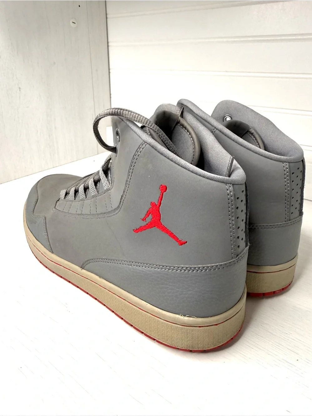 Jordan Executive Wolf Grey Varsity Red Size 12M- Rare Nike Sneaker